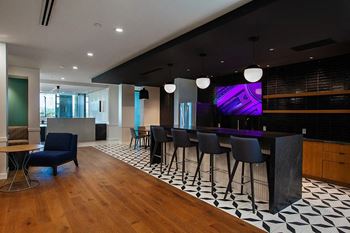 Cocktail bar